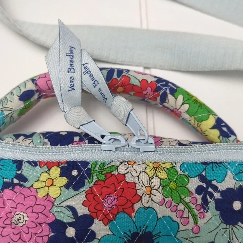 Like New Vera Bradley Floral Laptop Bag